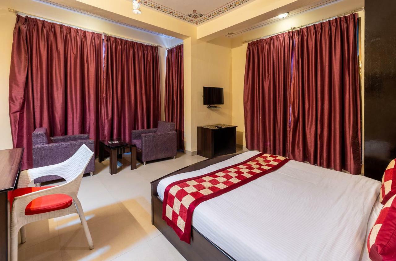 เดอะ เลควิว พาเลซ Hotel อุเดเปอร์ ภายนอก รูปภาพ